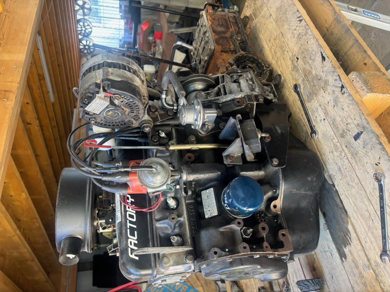Le Moteur de la 4L est sur la table !